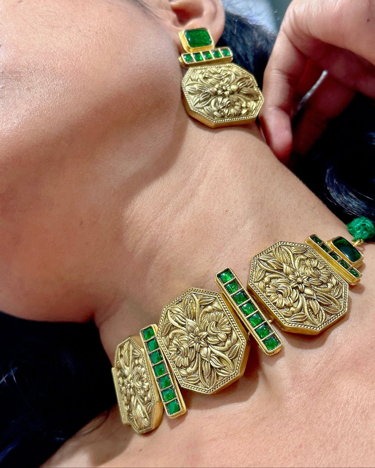 Nayantara Green-Stone Engraved Choker Set