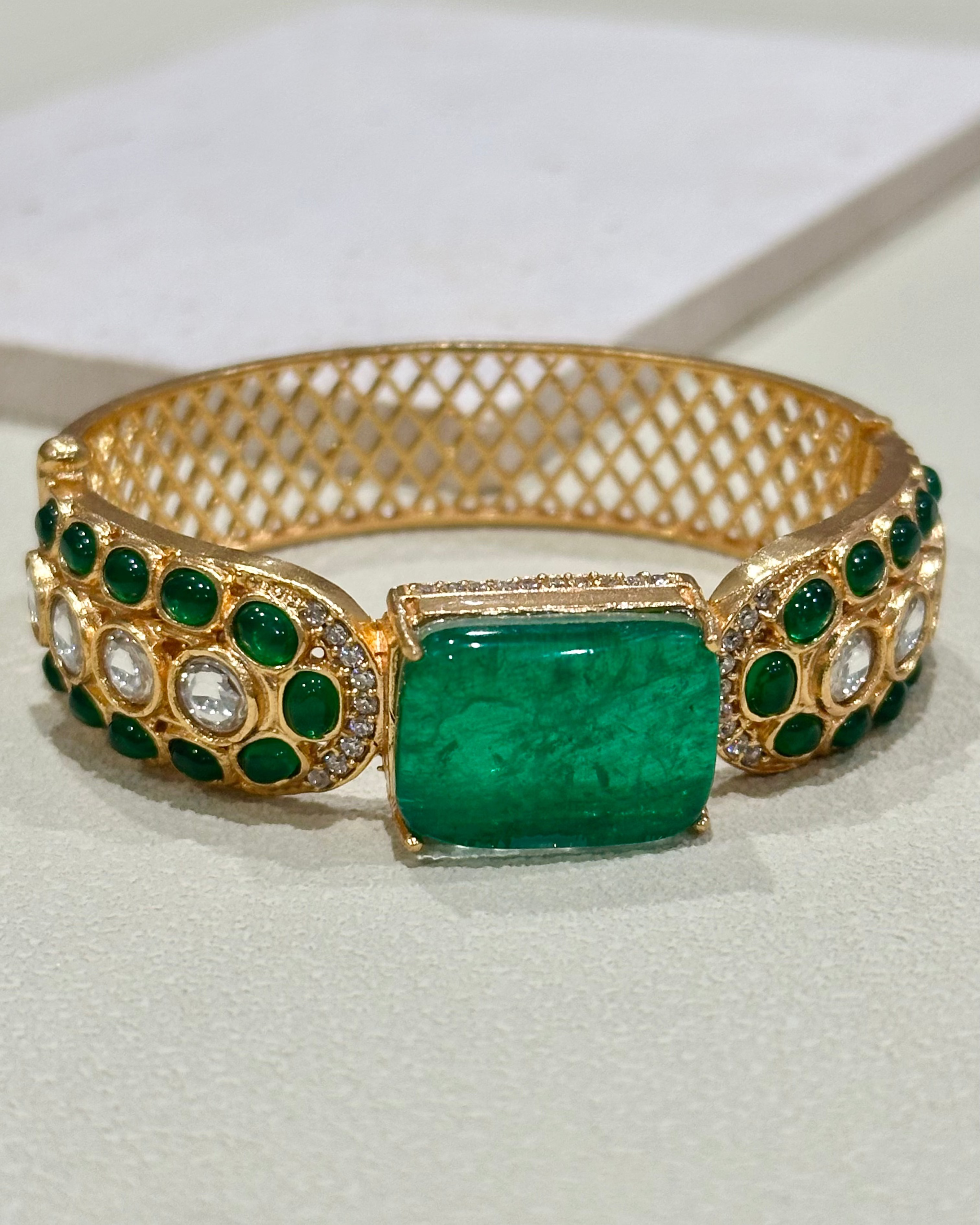 Rangini Kundan Openable Kada