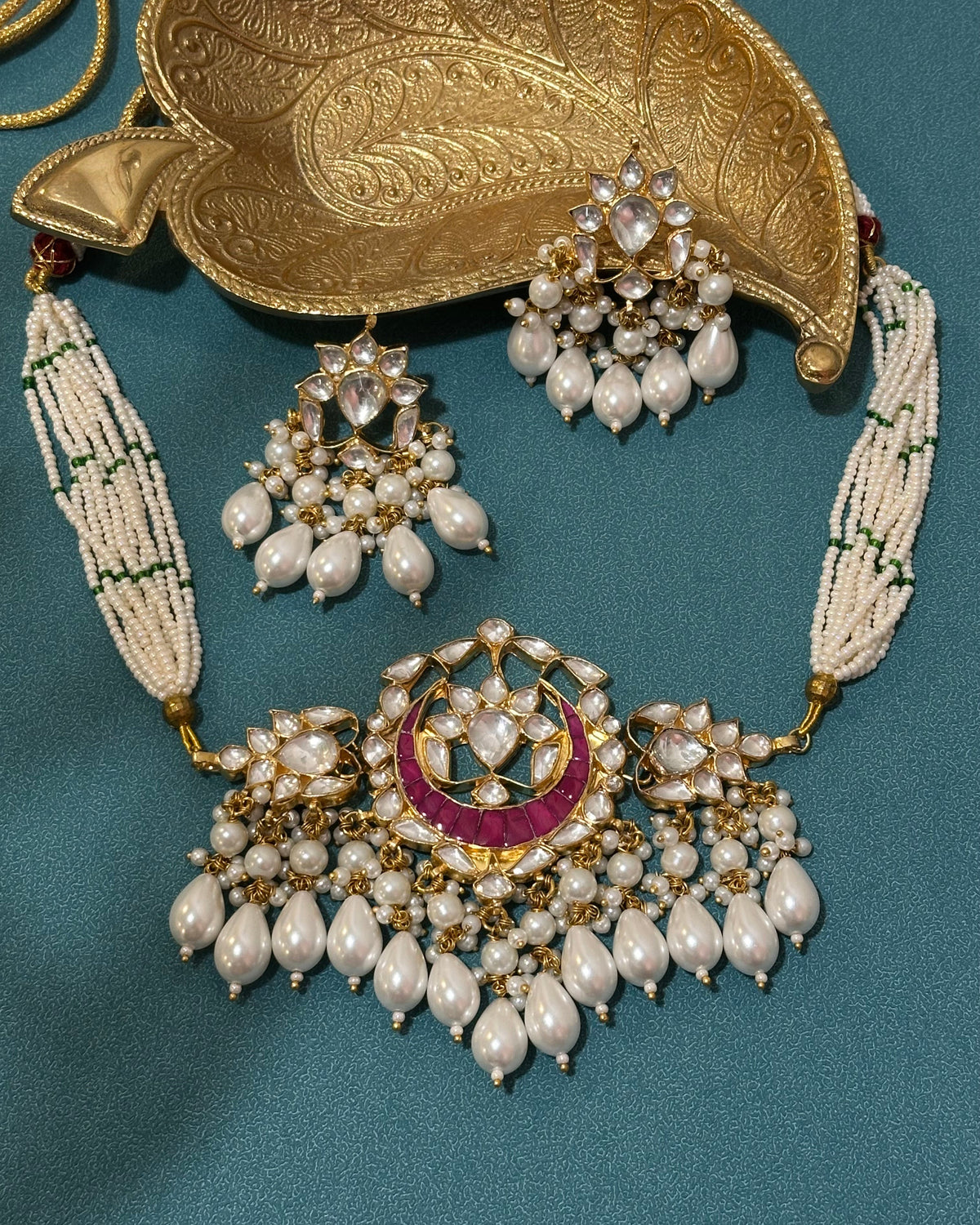 Zoya Kundan Pearl-Drop Choker Set